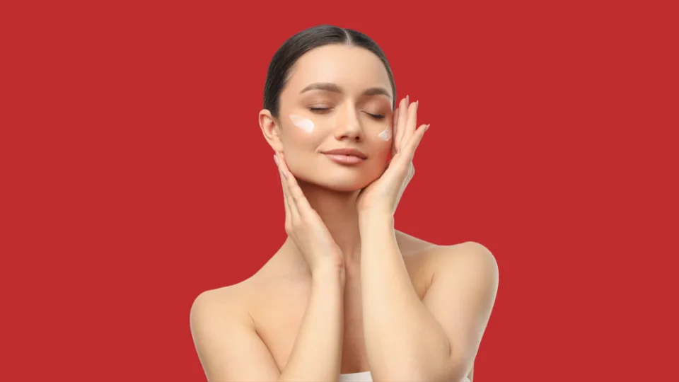 Как убрать пигментацию на лице и не потерять результат через месяц? В статье — о диагностике, фотопротекции, аппаратных методиках и курсовом подходе к лечению.